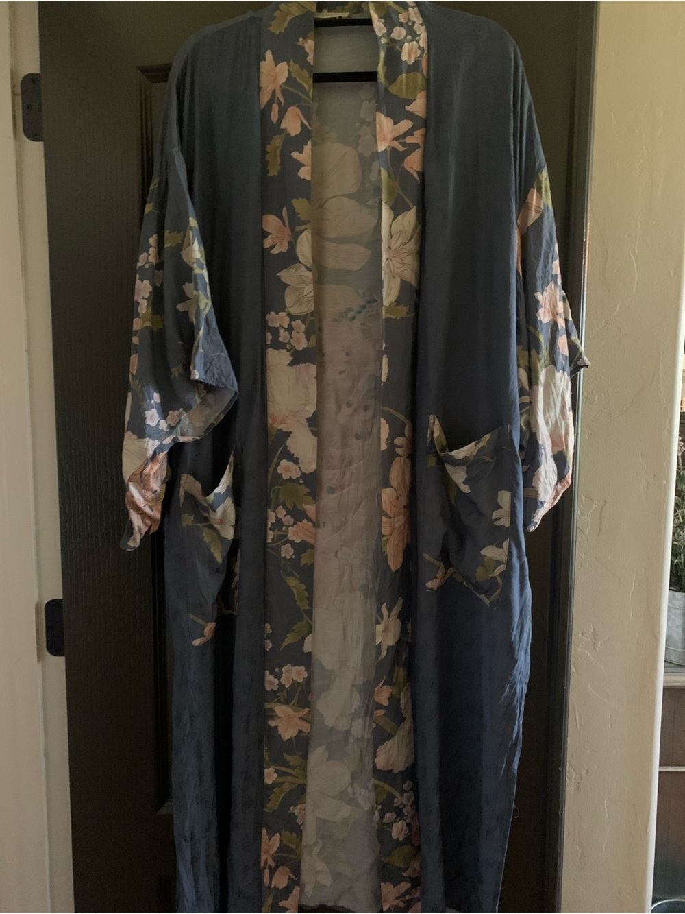 Spell Waterfall Robe blue - Picture 5 of 9